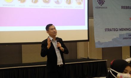 kelas public speaking online